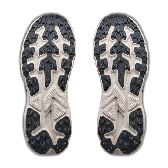 Hoka Challenger 8